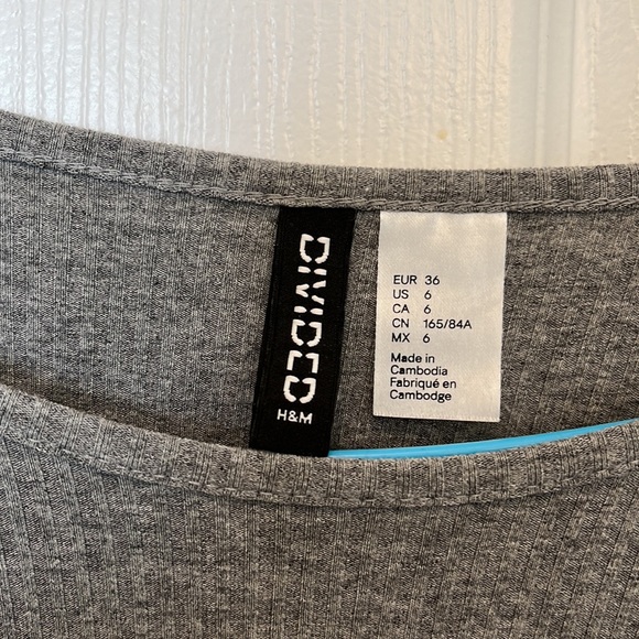 Gray tunic - Picture 4 of 4